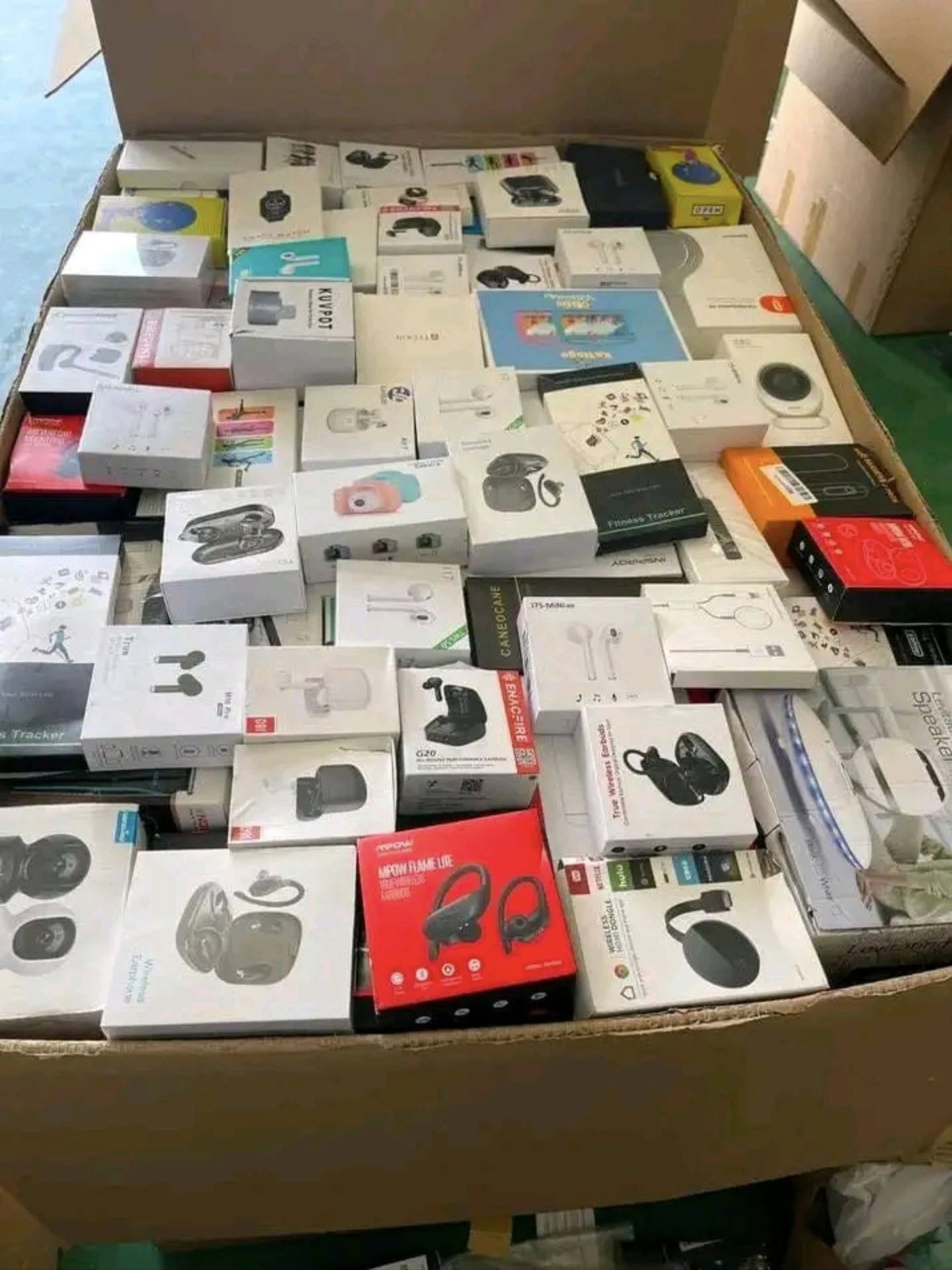 Amazon electronic pallets