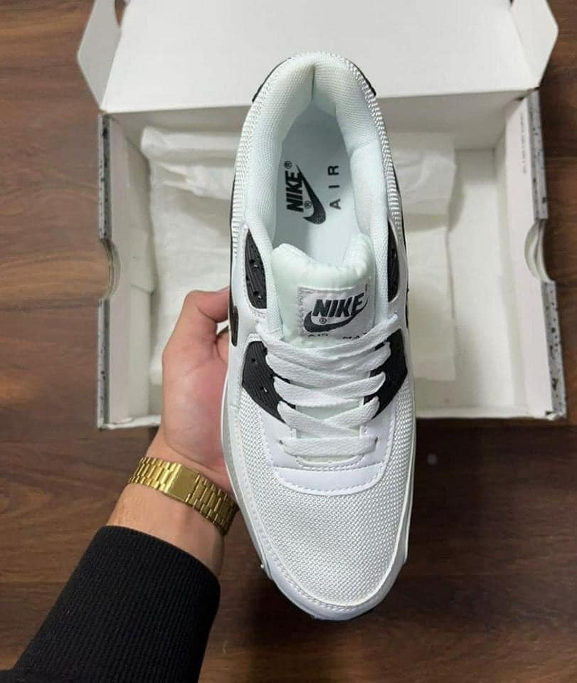 Original Nike shoes pallets Image 9