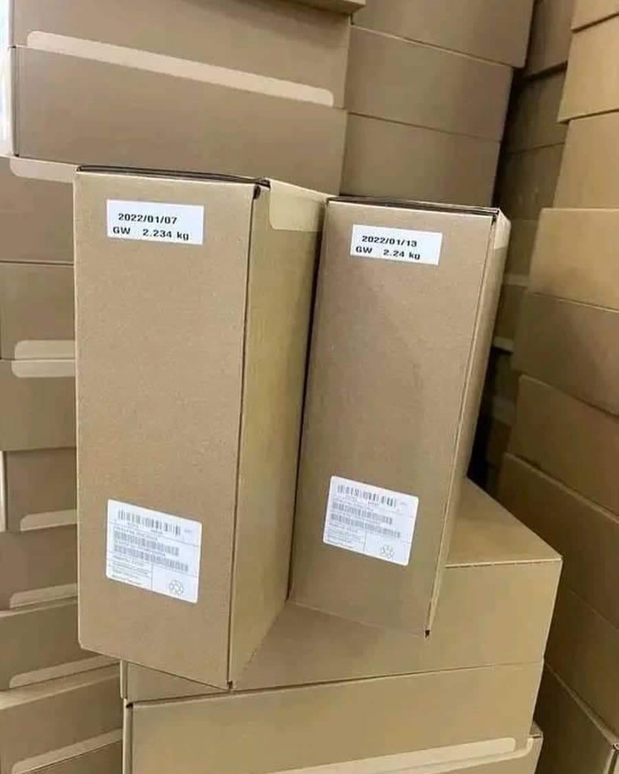 MacBook pallets 13 inch Retina screen Image 5