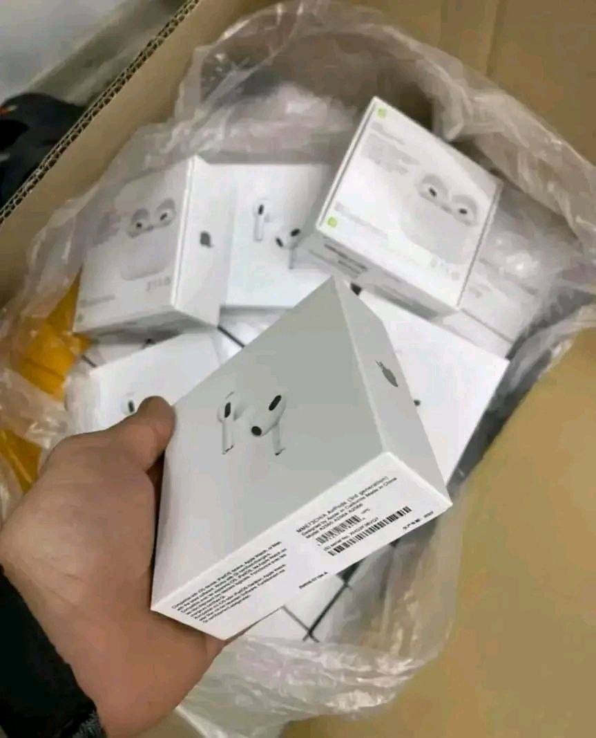 Airpods pro pallets Image 4