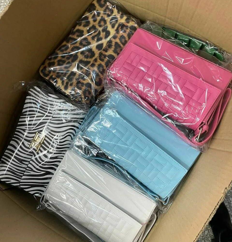 Women's authentic purses