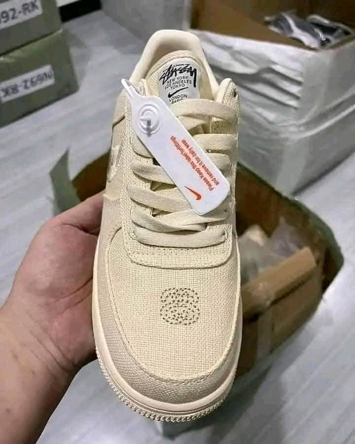 Original Nike shoes pallets Image 5