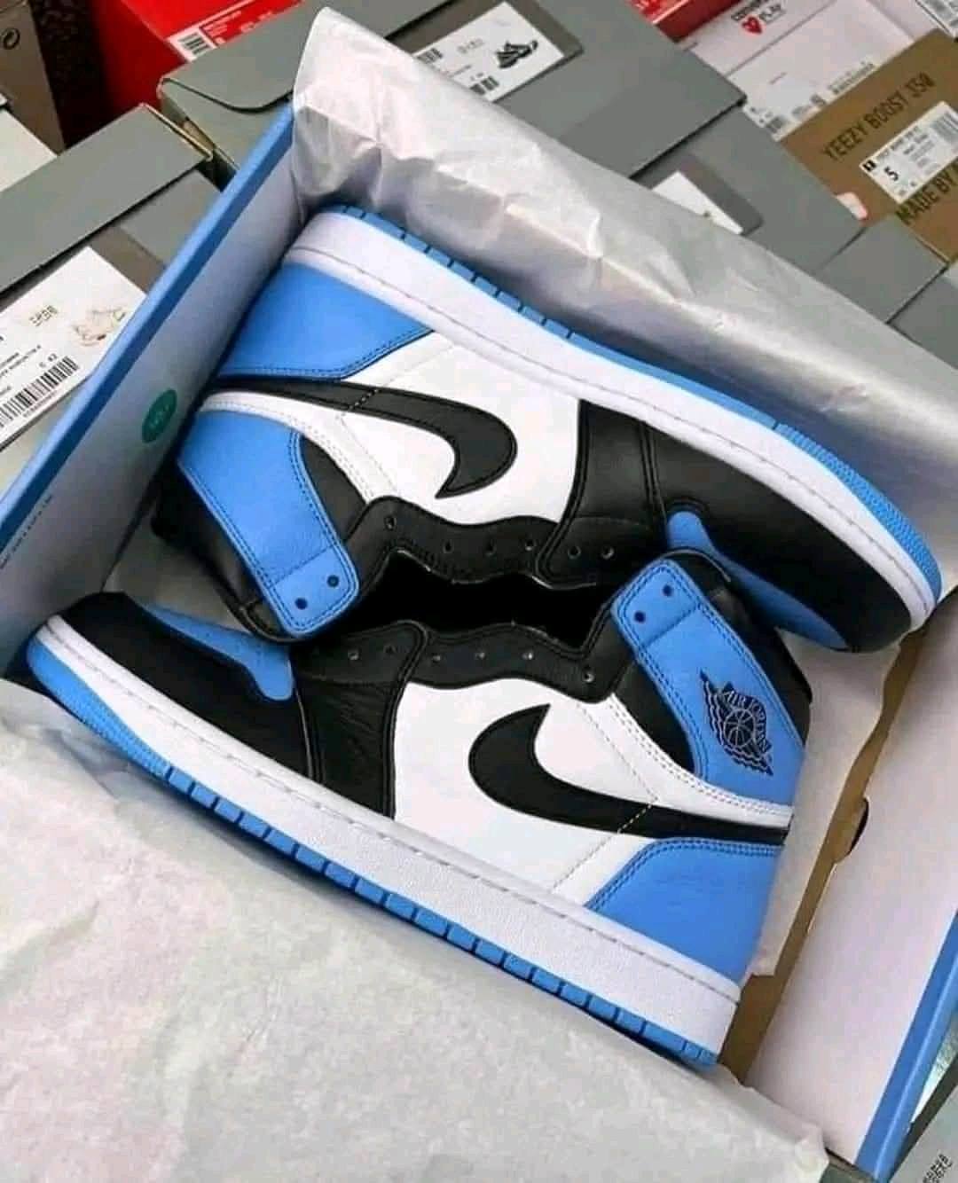 Original Nike shoes pallets