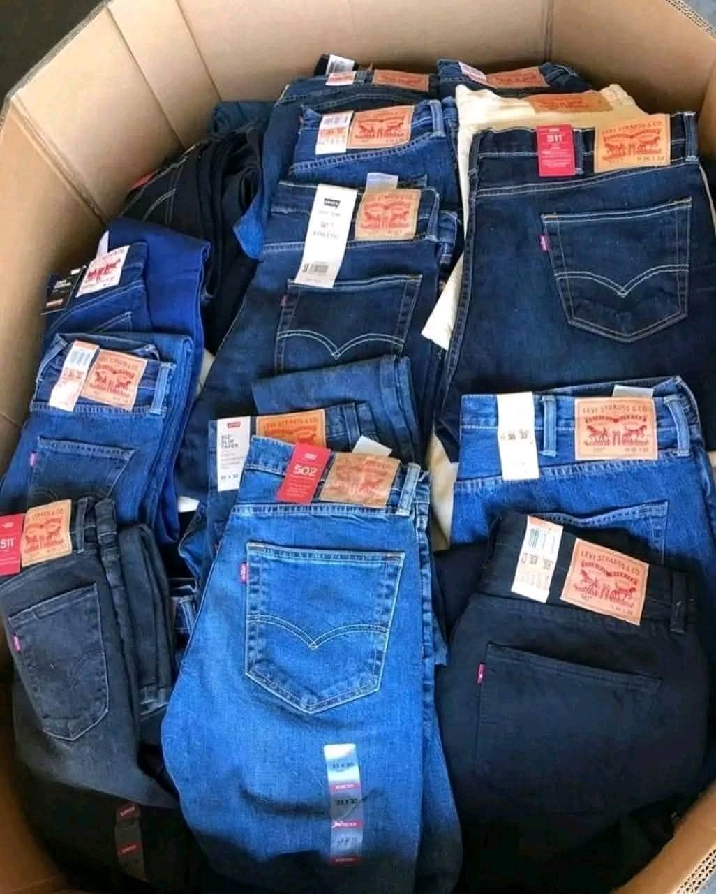 Levi's pants for men and women