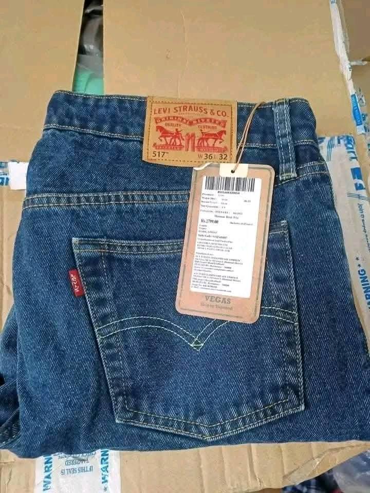 Levi's pants for men and women Image 12