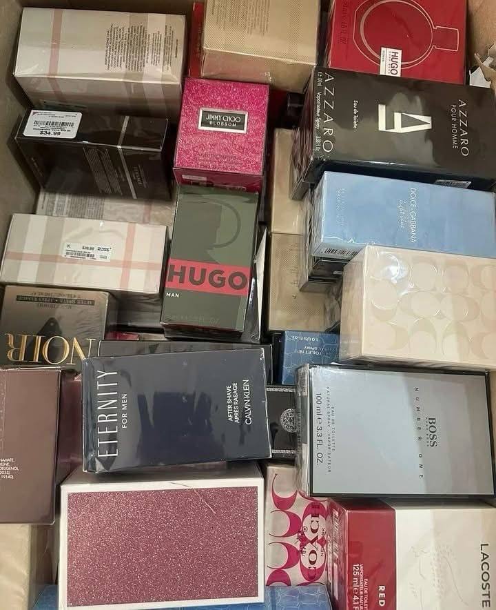 Mixed perfumes pallet Image 2