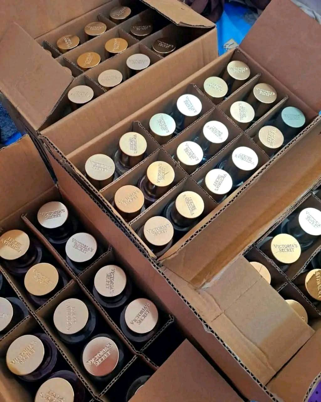 Victoria secret Pallets Image 6