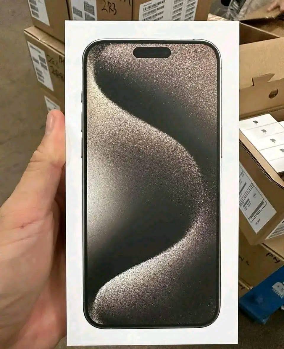 Original iPhone 15pro Max Image 4