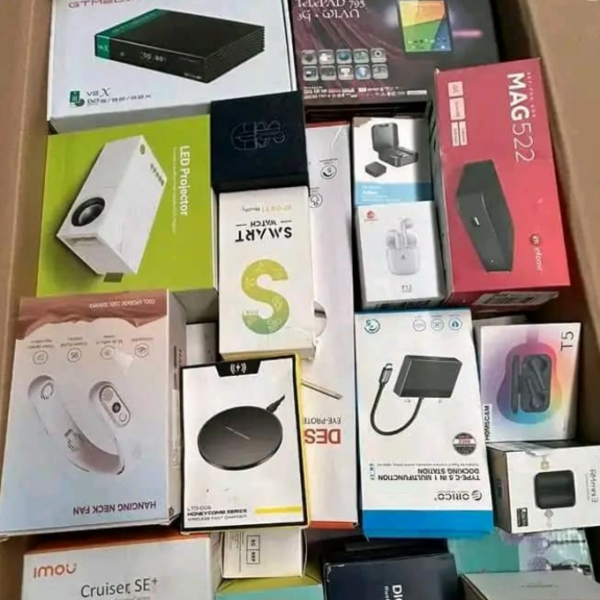 Amazon electronic devices pallets